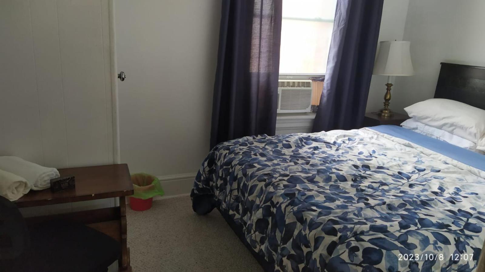 Cozy Downtown Two Bedrooms Free Parking Кингстон Экстерьер фото